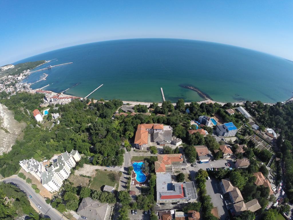 Bisser Hotel - Free Parking - Free Pool Access Balchik Exterior foto