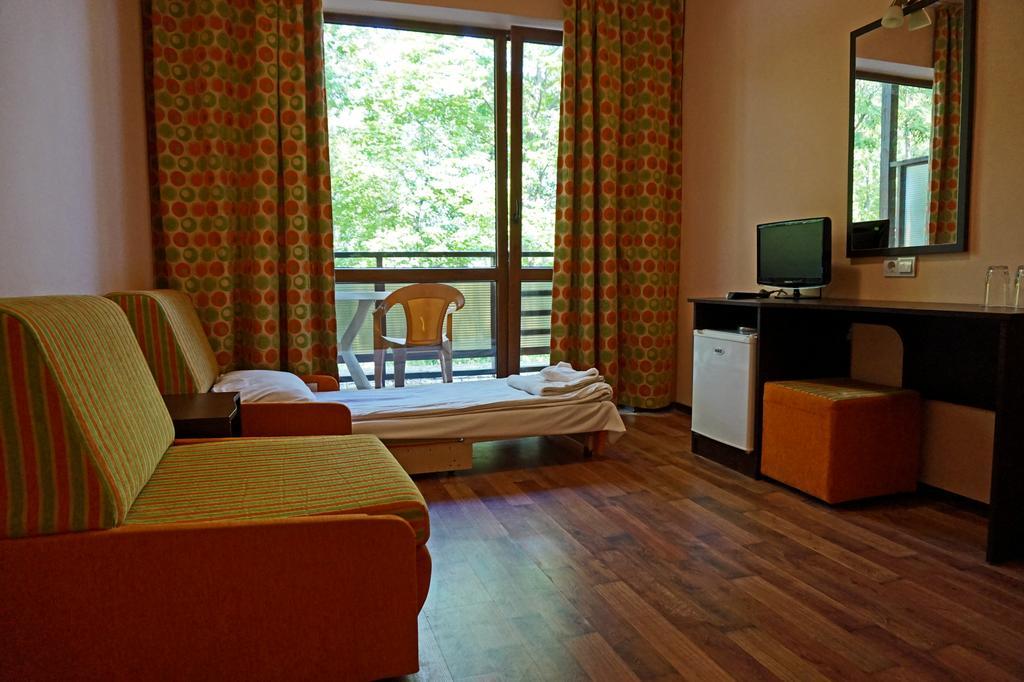 Bisser Hotel - Free Parking - Free Pool Access Balchik Exterior foto